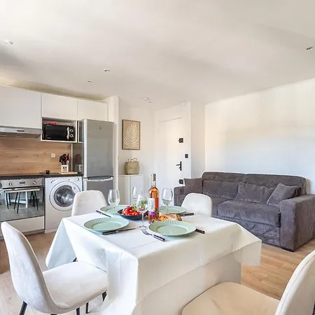 Les Amandiers By Interhome